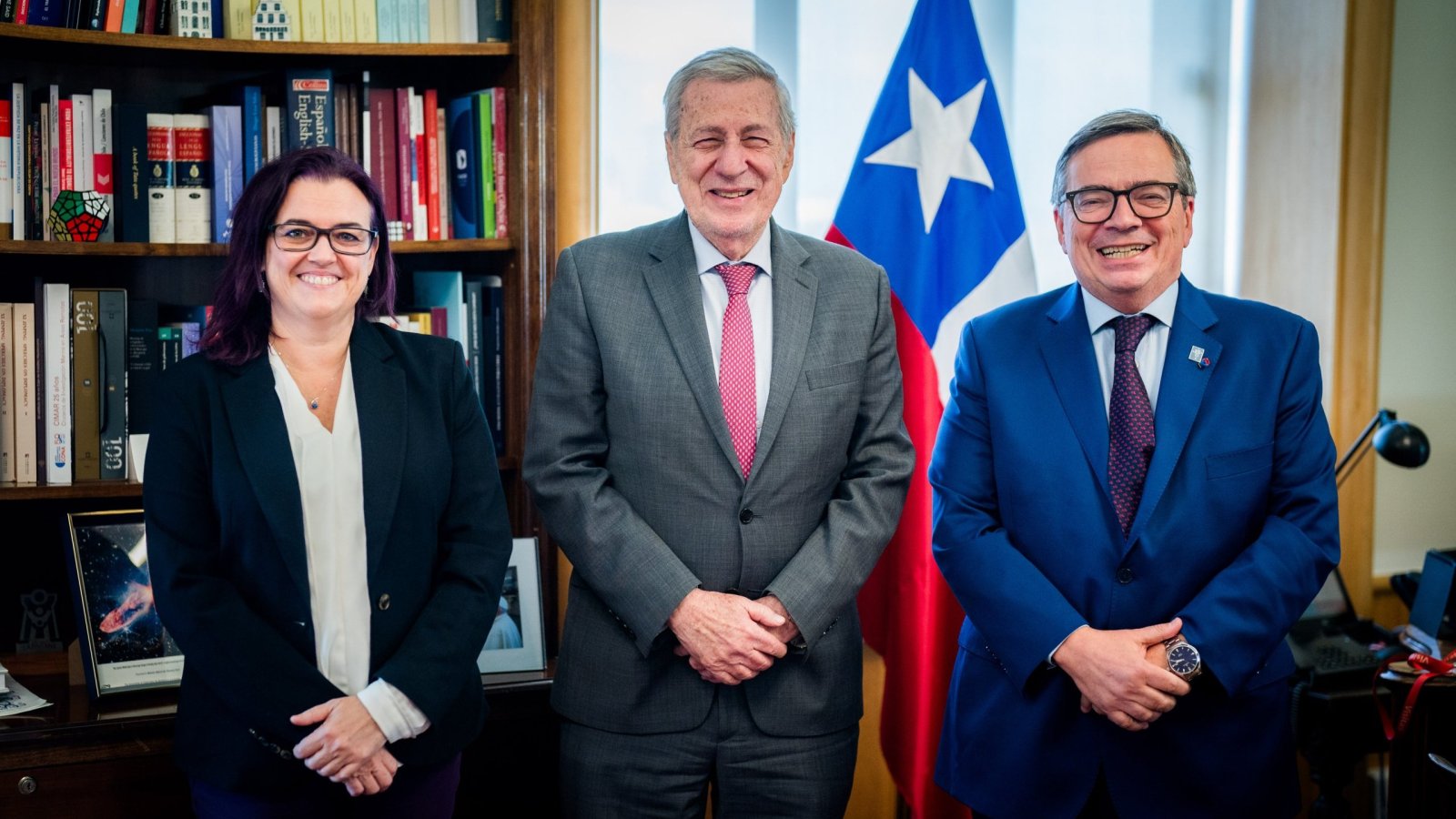 Canciller van Klaveren se reúne con el director general de la Organización Europea para la Investigación Astronómica en el Hemisferio Austral (ESO)