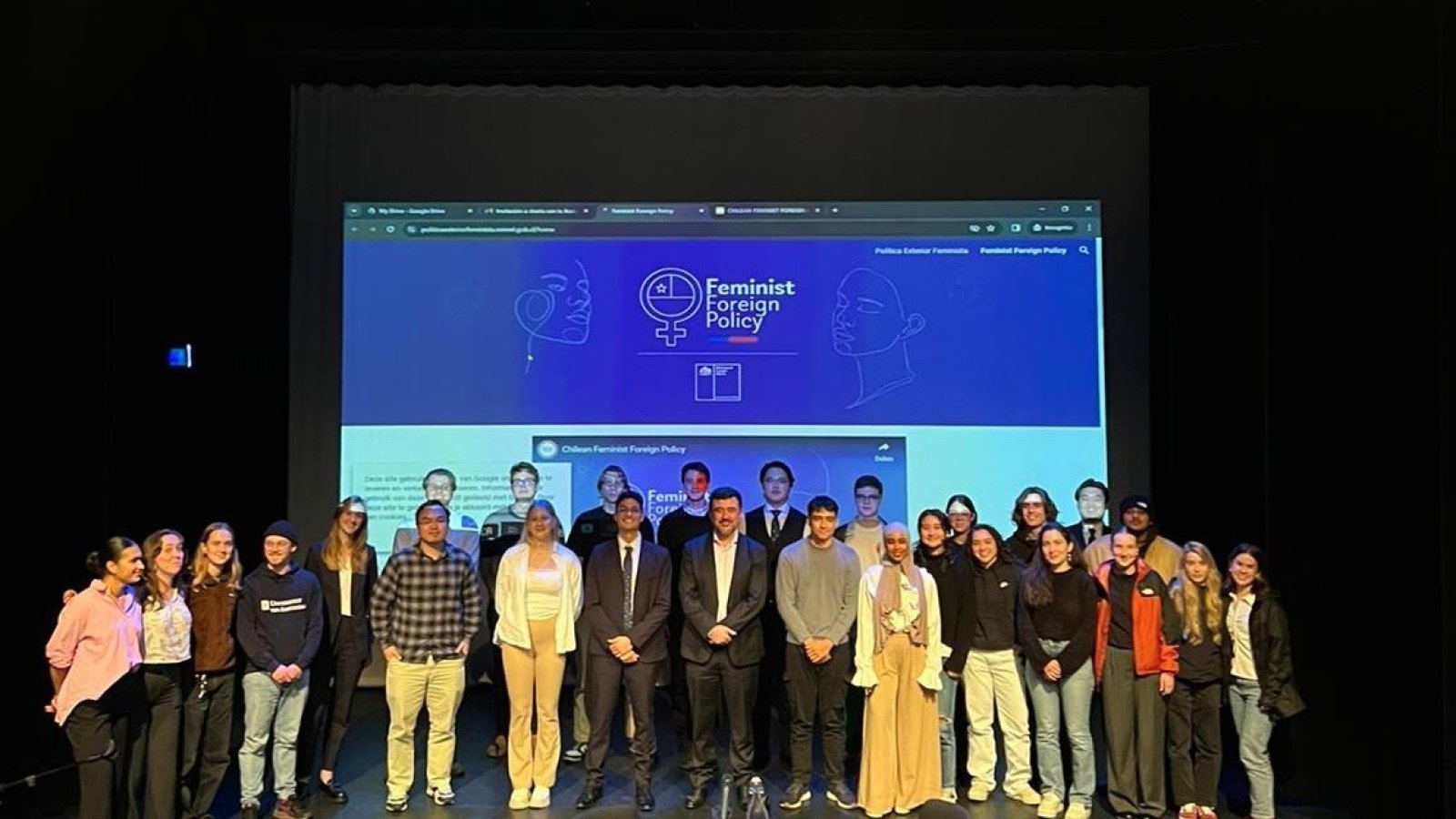 Cónsul de Chile en Ámsterdam presenta la Política Exterior Feminista