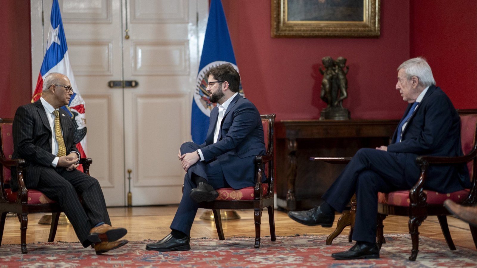 Canciller Alberto van Klaveren acompañó al Presidente en encuentro con secretario general de la OEA