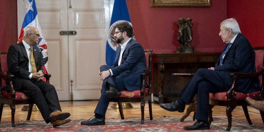 Canciller Alberto van Klaveren acompañó al Presidente en encuentro con secretario general de la OEA