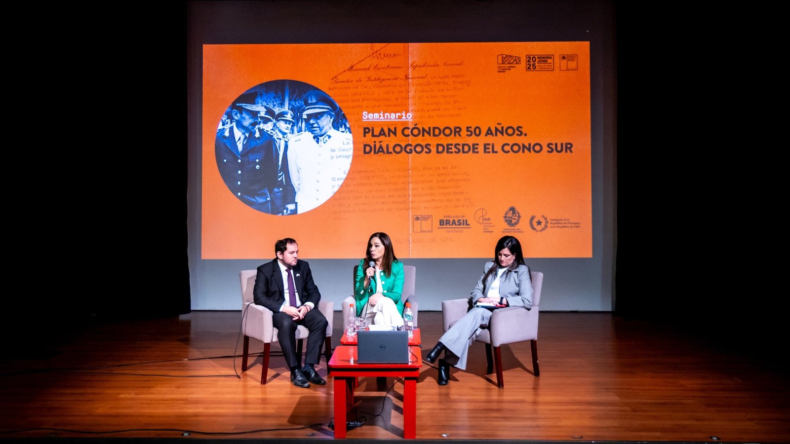 Subsecretaria participa en conversatorio sobre derechos humanos a 50 años de la Operación Cóndor