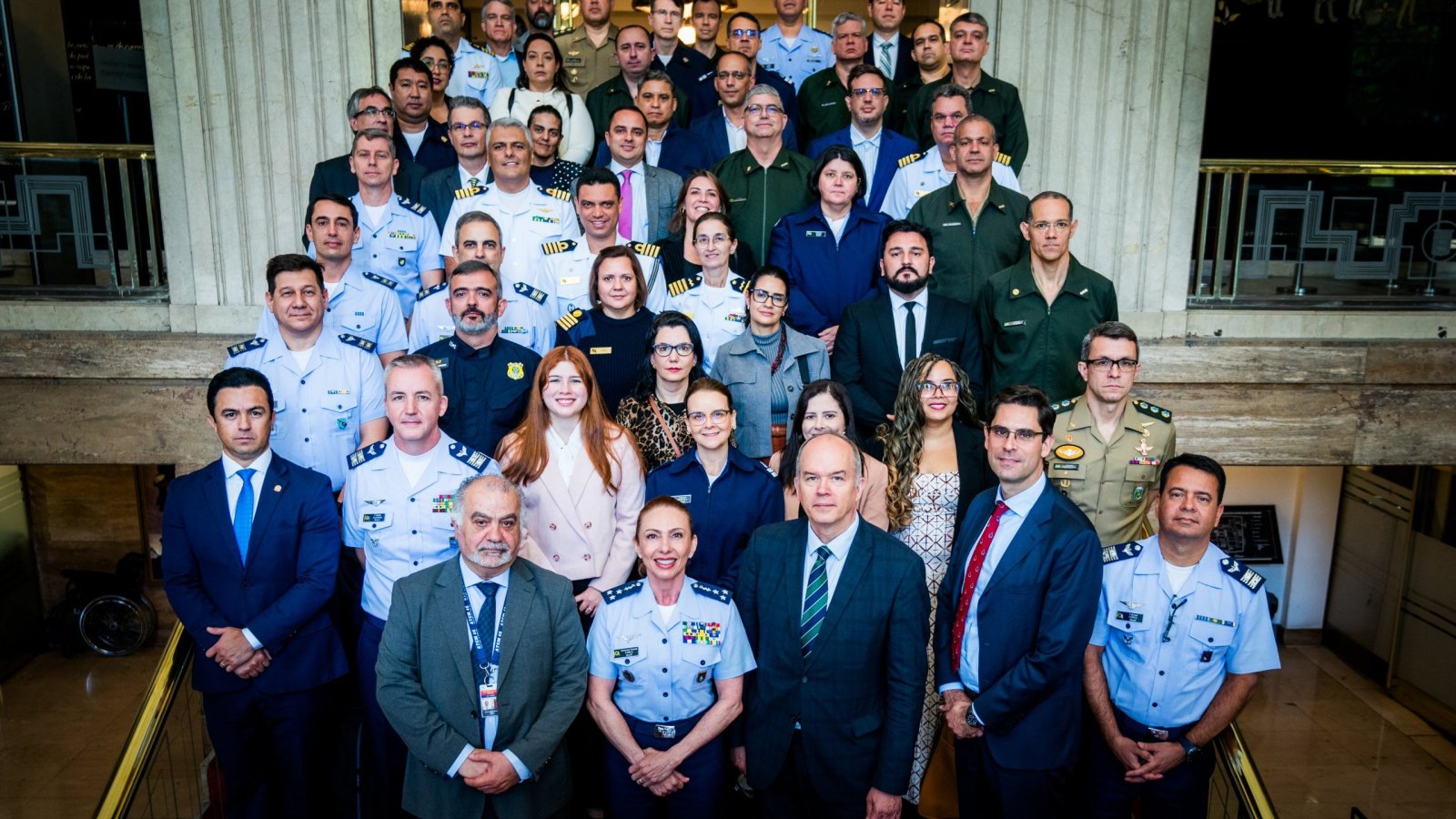 Cancillería realiza jornada de diálogo sobre temas antárticos y de seguridad con Escuela Superior de Defensa de Brasil