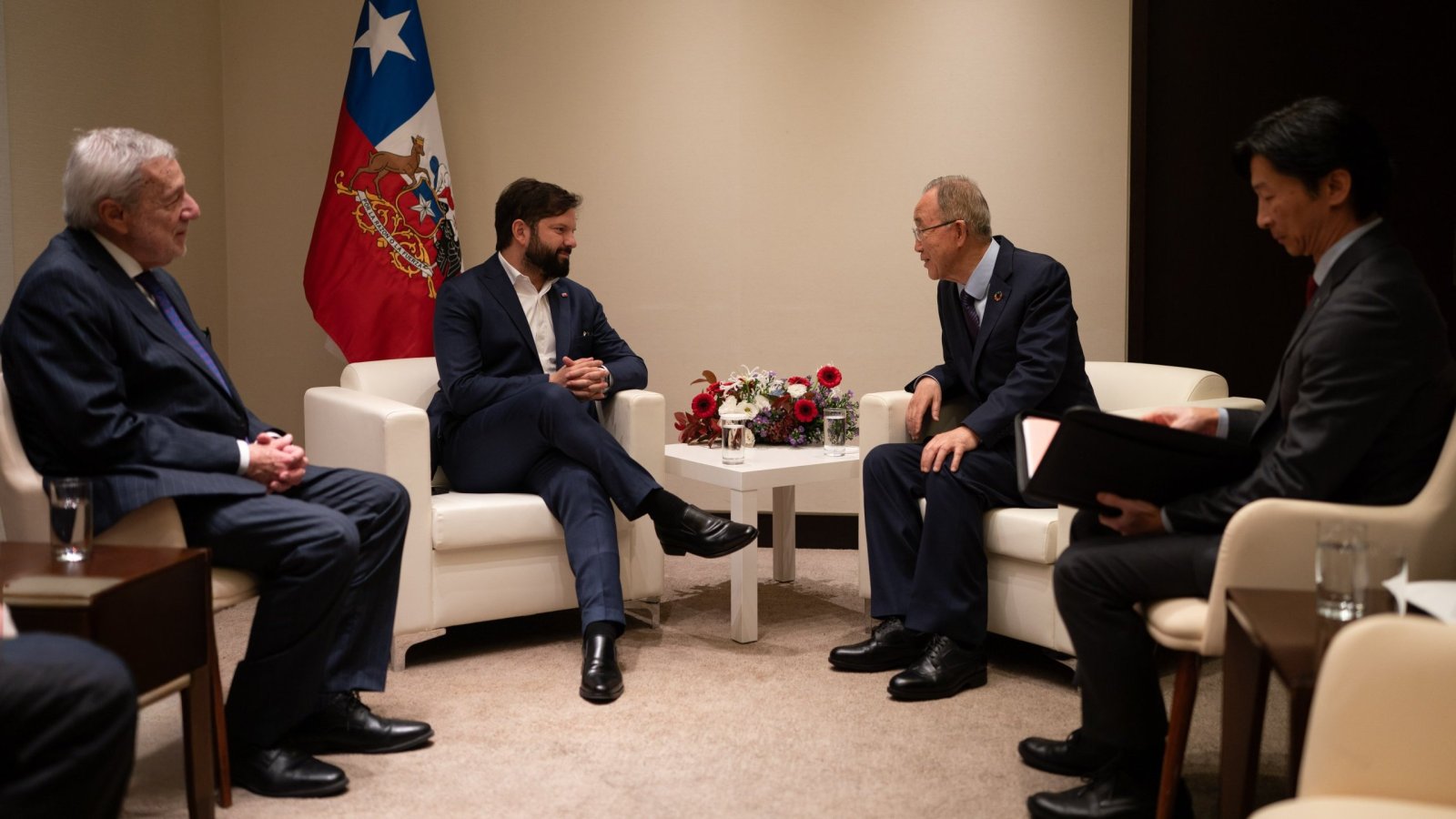 Canciller van Klaveren acompaña al Presidente en visita de trabajo a Corea enfocada en profundizar la relación comercial