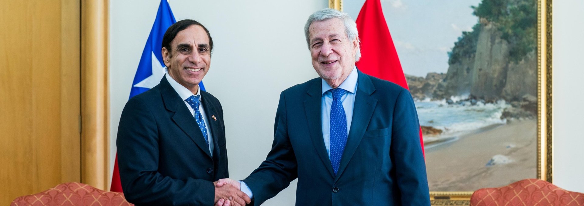 Canciller se reúne con el embajador de Egipto en Chile