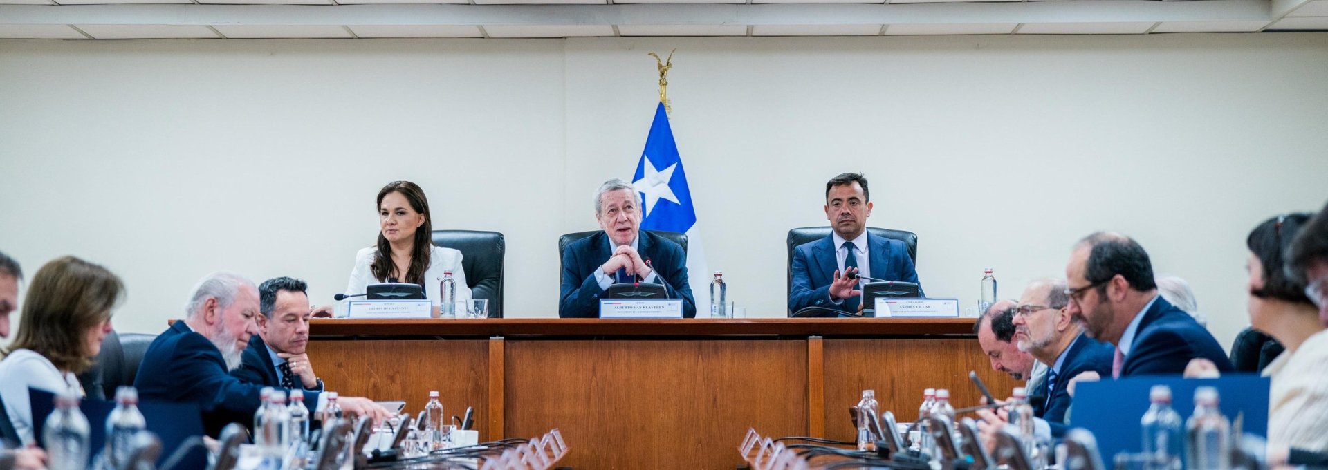 Canciller lidera la última sesión del Consejo de Política Exterior en 2025