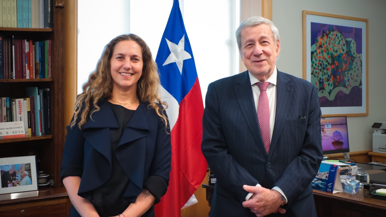 Canciller se reúne con la directiva de la Sofofa