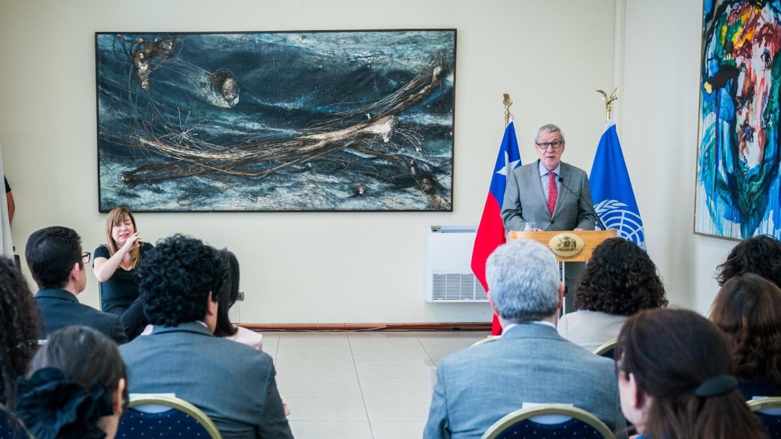 Canciller inaugura encuentro de análisis sobre la participación de Chile en la Segunda Cumbre Mundial sobre Desarrollo Social