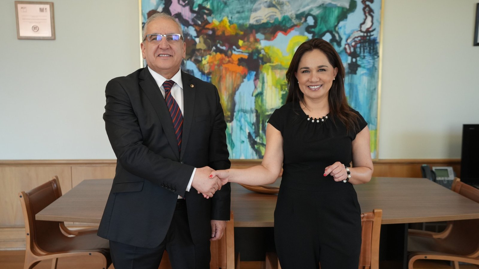 Subsecretaria se reúne con secretario general del Ministerio de Asuntos Exteriores de Argelia