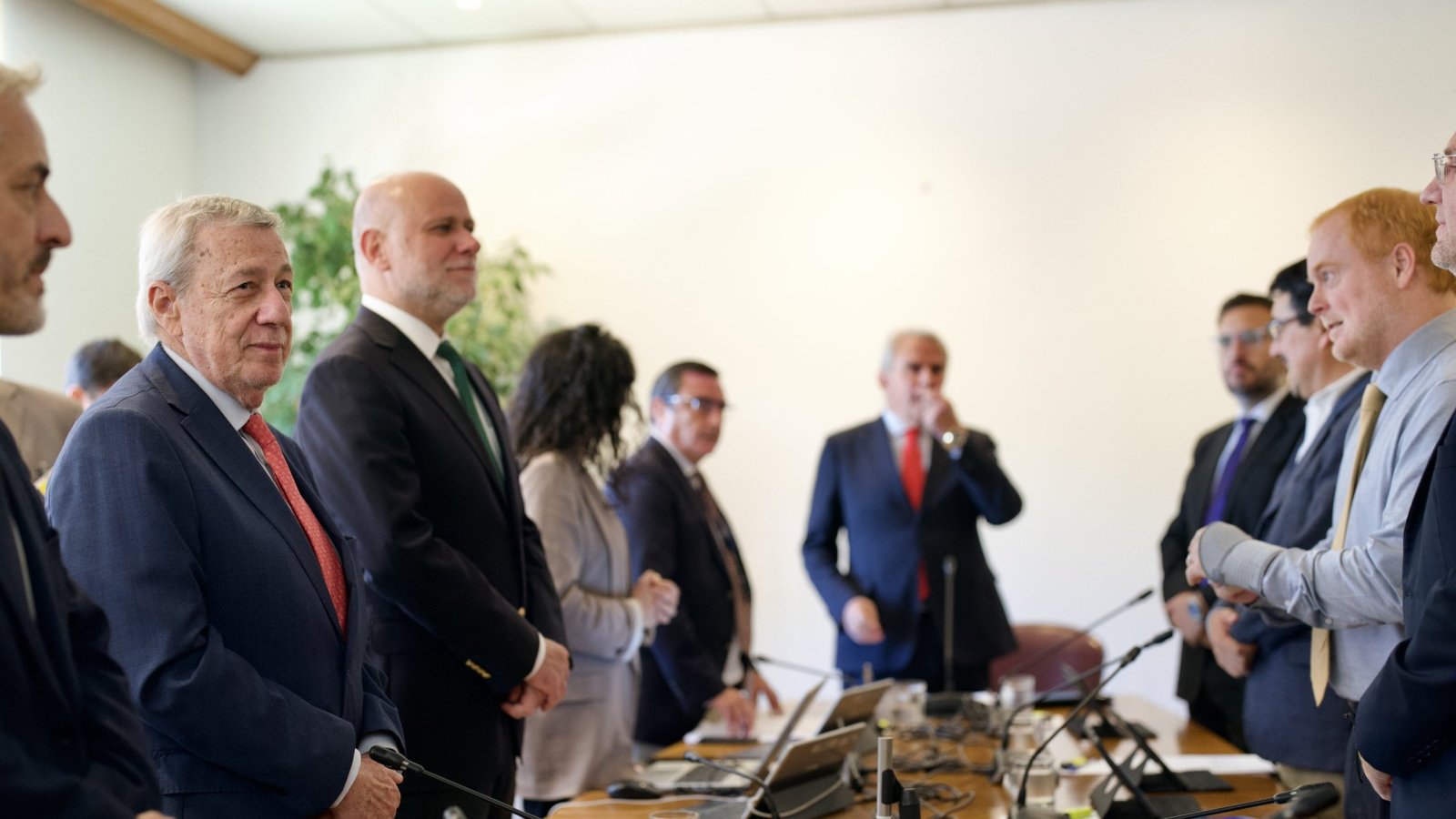 Canciller Alberto van Klaveren expuso ante la Comisión de Relaciones Exteriores del Senado