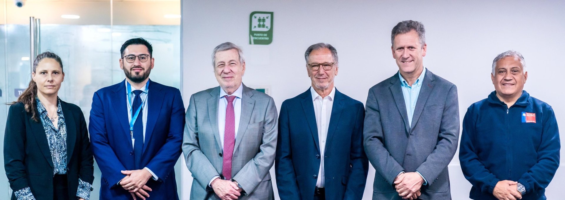 Canciller van Klaveren participa en comité de ministros de InvestChile