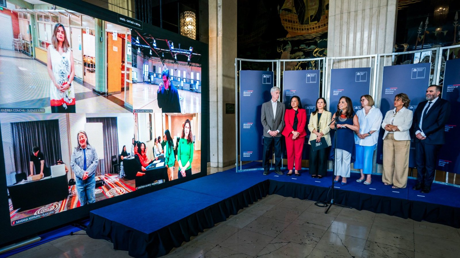 Subsecretaria Gloria de la Fuente da inicio al voto de las chilenas y chilenos en el exterior en 64 países