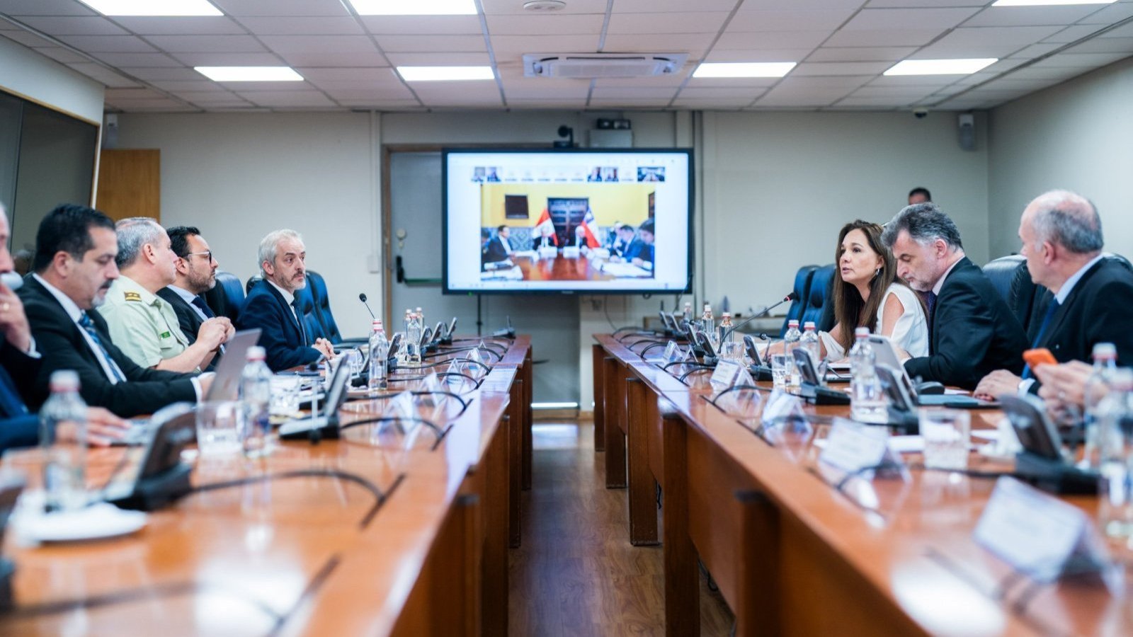 Chile y Perú realizan segunda reunión del Comité Binacional de Cooperación Migratoria
