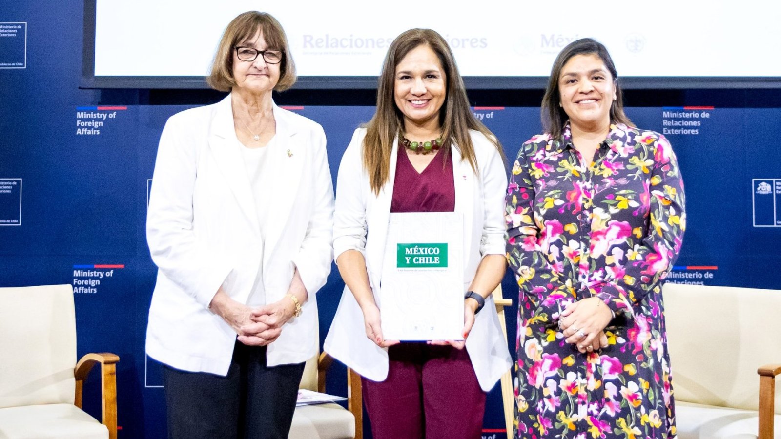 Subsecretaria Gloria de la Fuente presenta el libro “México – Chile, una historia de asociación estratégica”