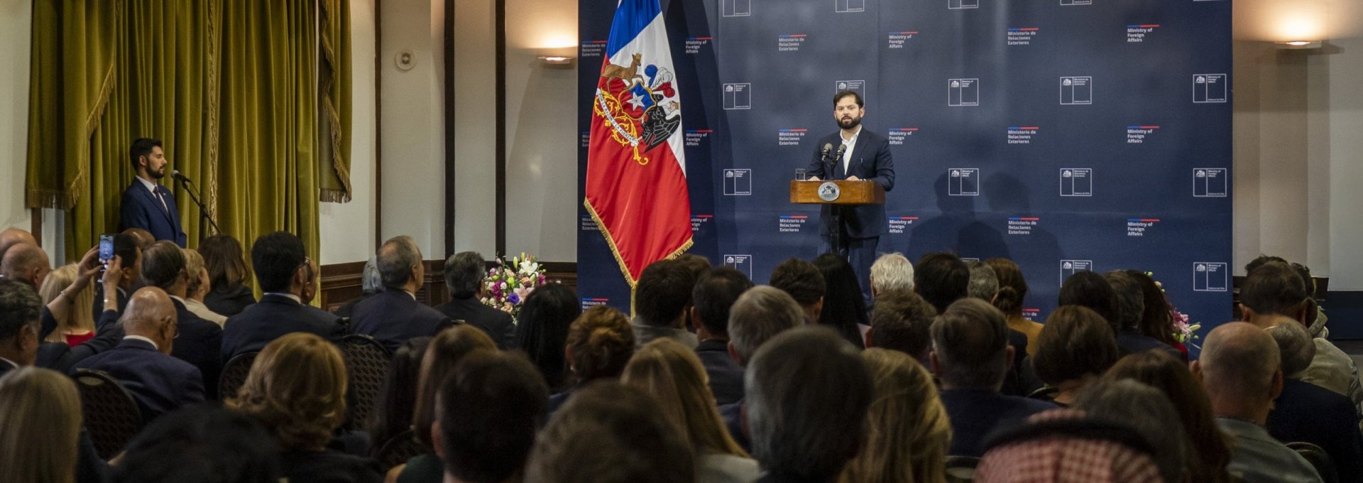 Canciller participa en saludo del Presidente al Cuerpo Diplomático