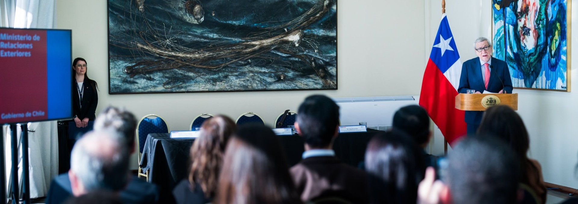 Canciller participa en presentación de informe sobre las capacidades de Chile en materia de control del cáncer