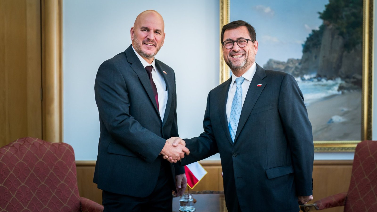 Canciller se reúne con embajadores de Estados Unidos y China