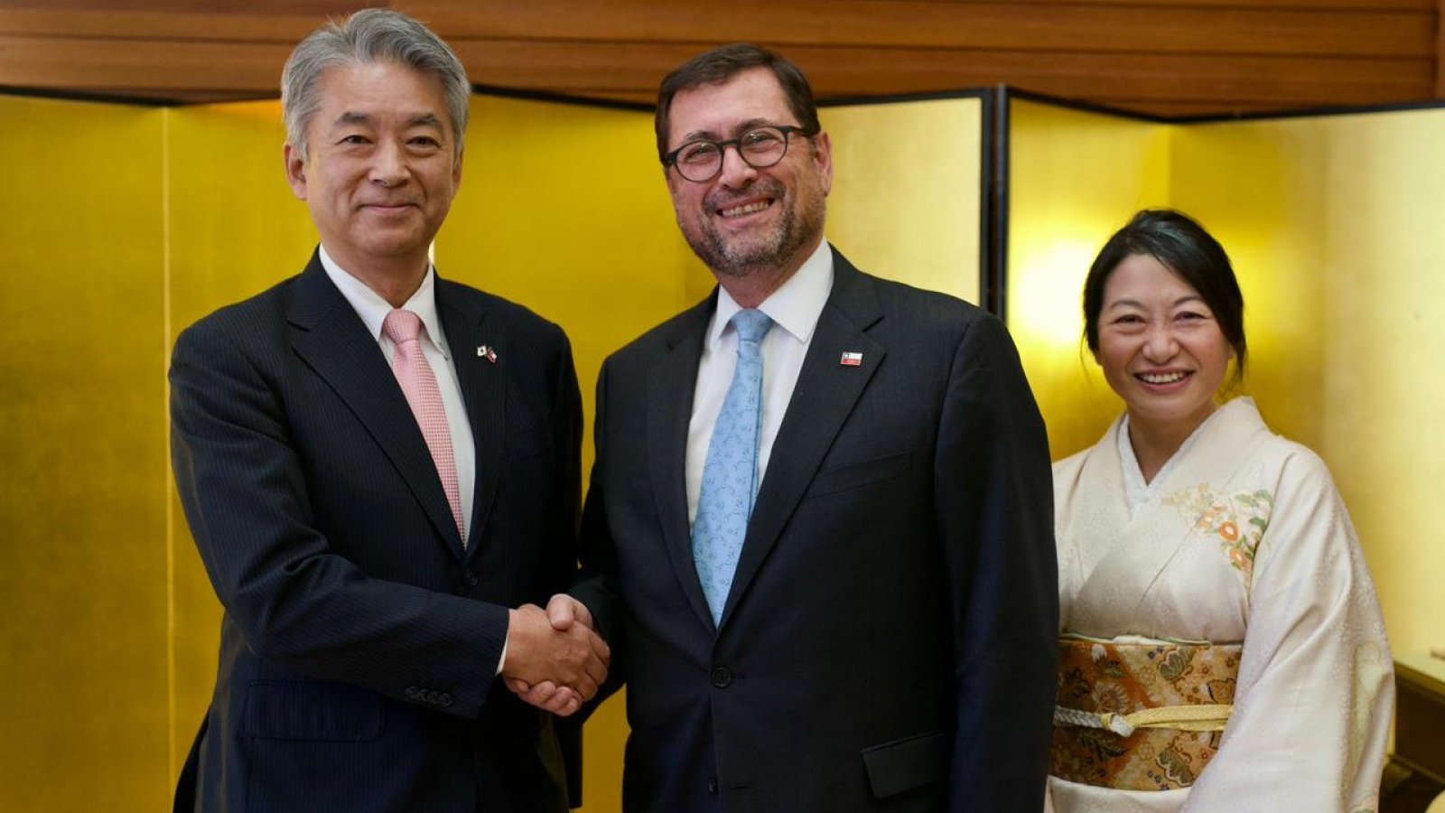 Canciller participa en conmemoración del Día Nacional de Japón