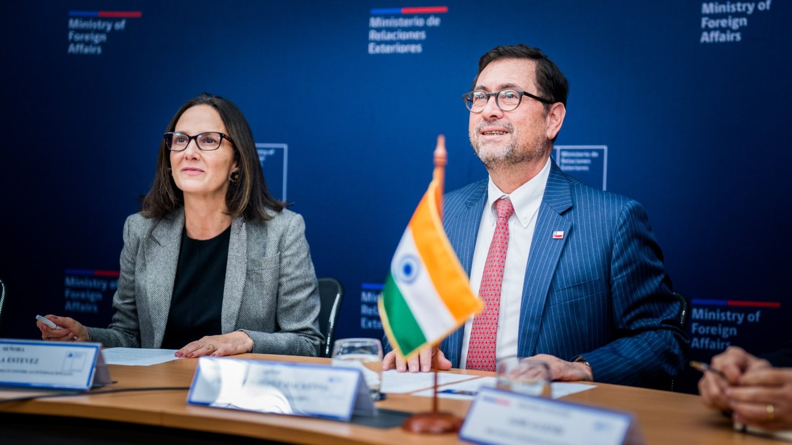 Canciller busca impulsar el Acuerdo de Asociación Económica Integral con la India en reunión con el ministro de Comercio de la potencia asiática