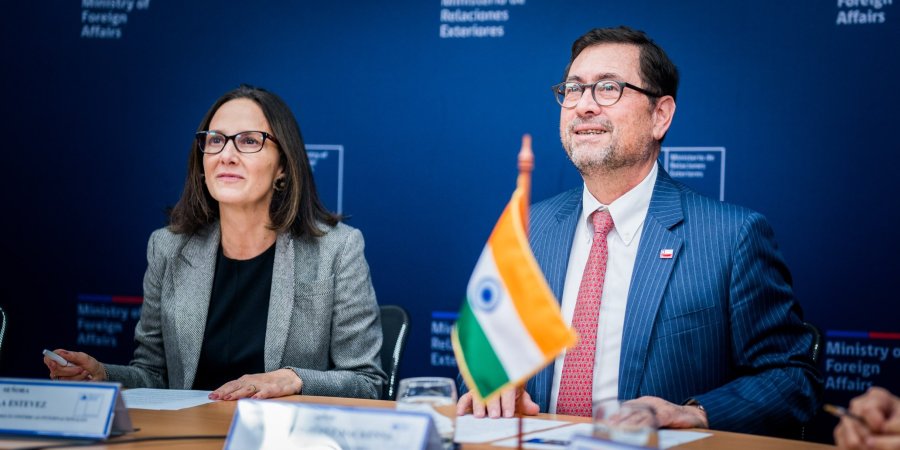Canciller busca impulsar el Acuerdo de Asociación Económica Integral con la India en reunión con el ministro de Comercio de la potencia asiática