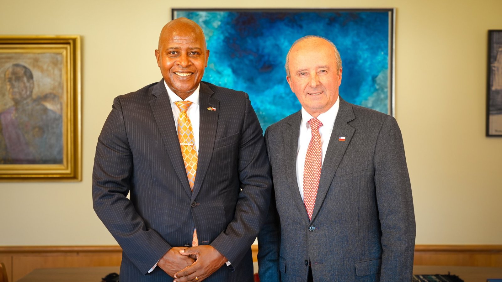 Subsecretario se reúne con embajador de Sudáfrica en Chile