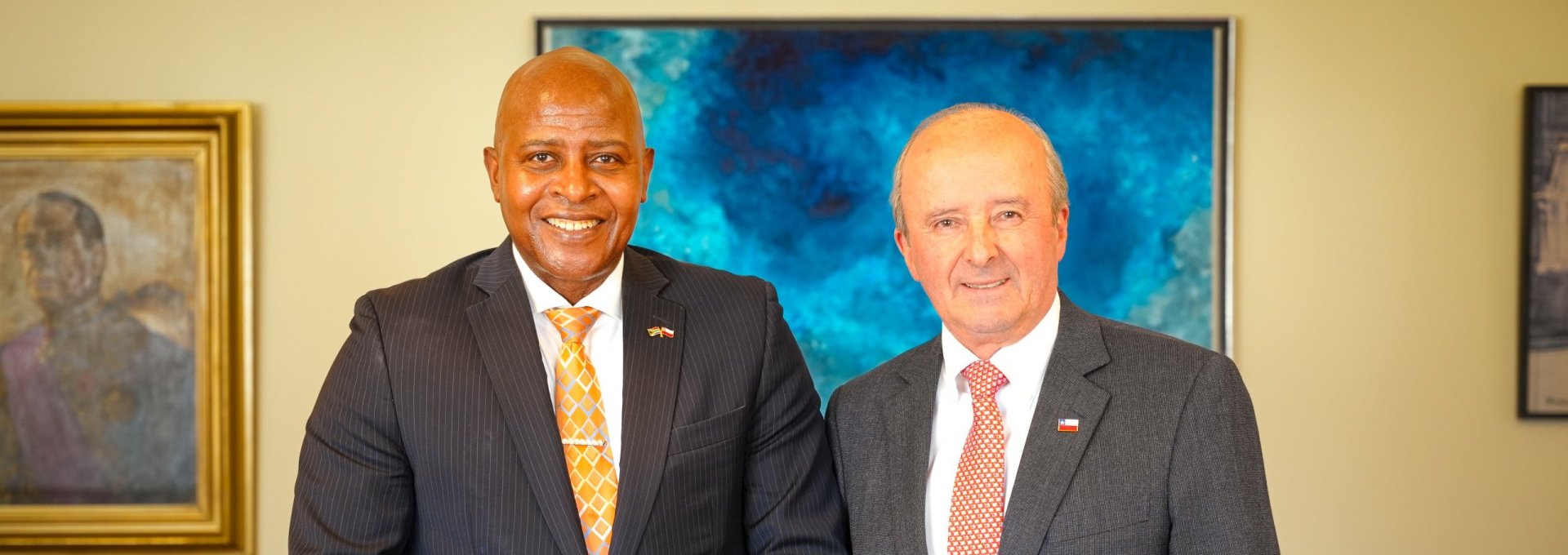 Subsecretario se reúne con embajador de Sudáfrica en Chile