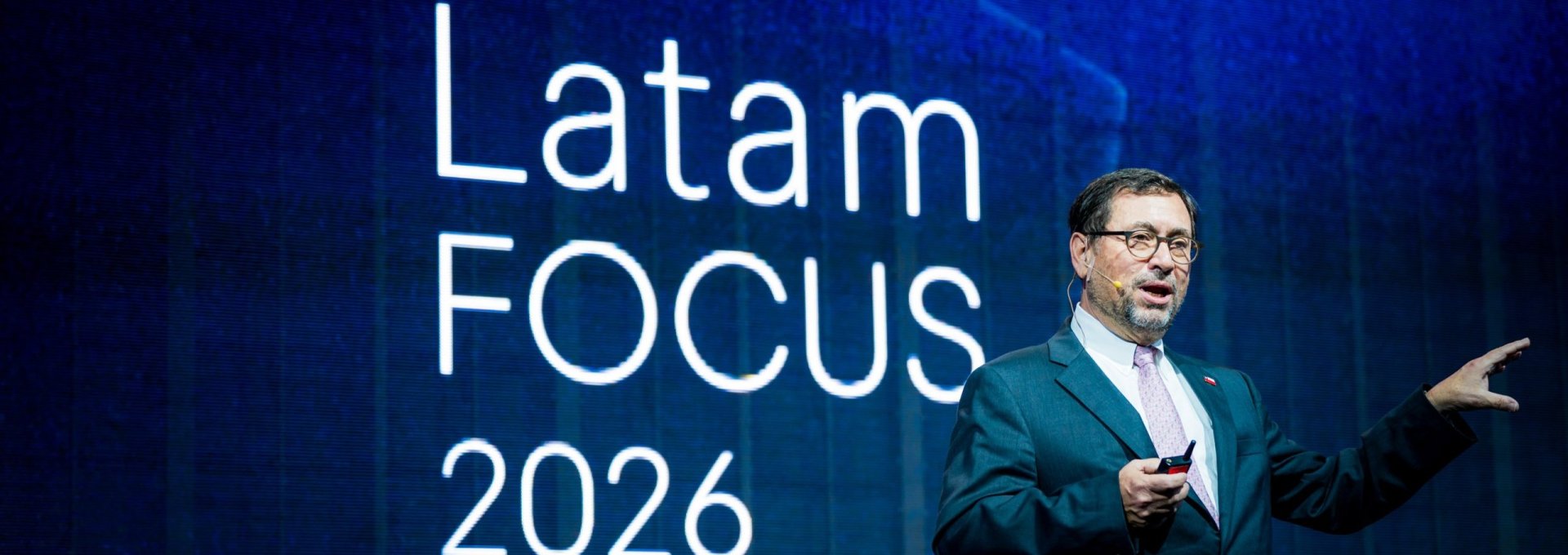 Canciller Pérez Mackenna llama a inversores a elegir Chile y propone impulsar capital humano para crecer: “Elijan a Chile porque nos va a ir bien”