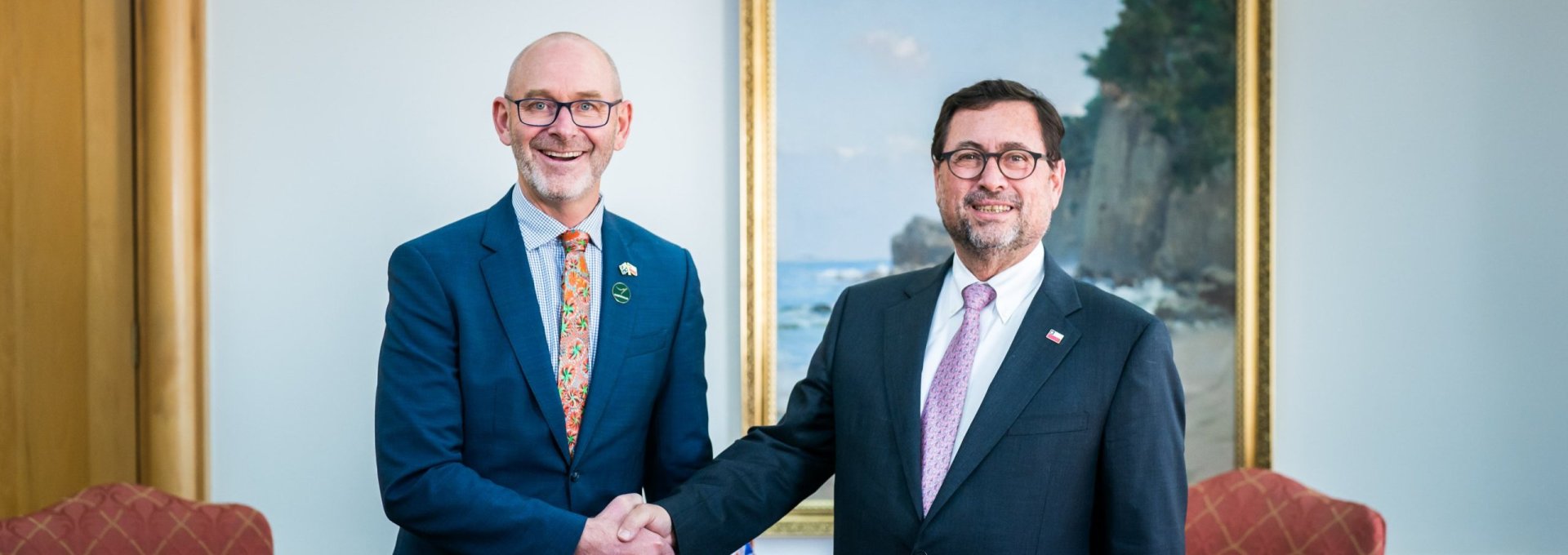 Canciller se reúne con embajadores de Australia y Uruguay y destaca oportunidades en inversión e innovación y tecnología