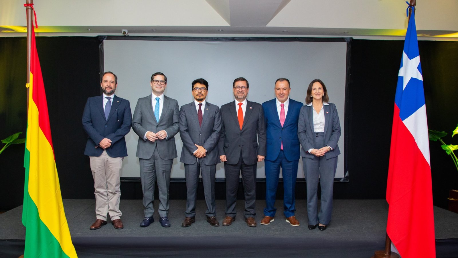 Canciller Pérez Mackenna y subsecretaria Estévez encabezan encuentros empresariales Chile-Bolivia