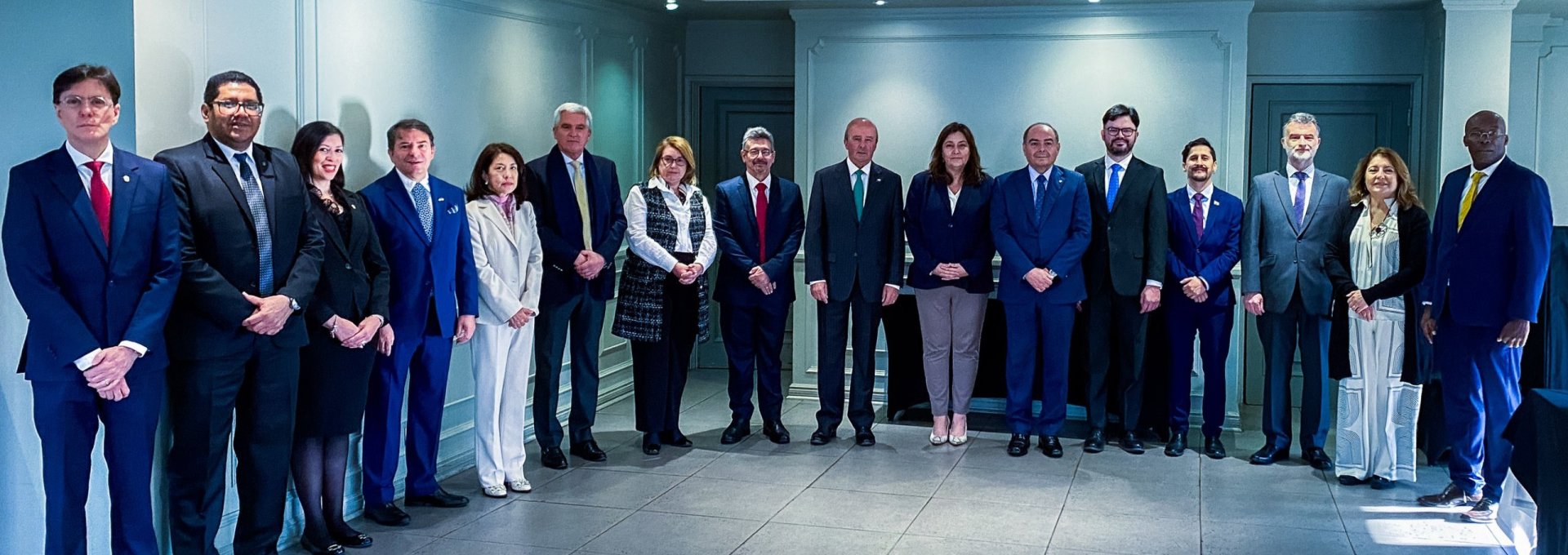 Subsecretario se reúne con embajadores de Latinoamérica y el Caribe