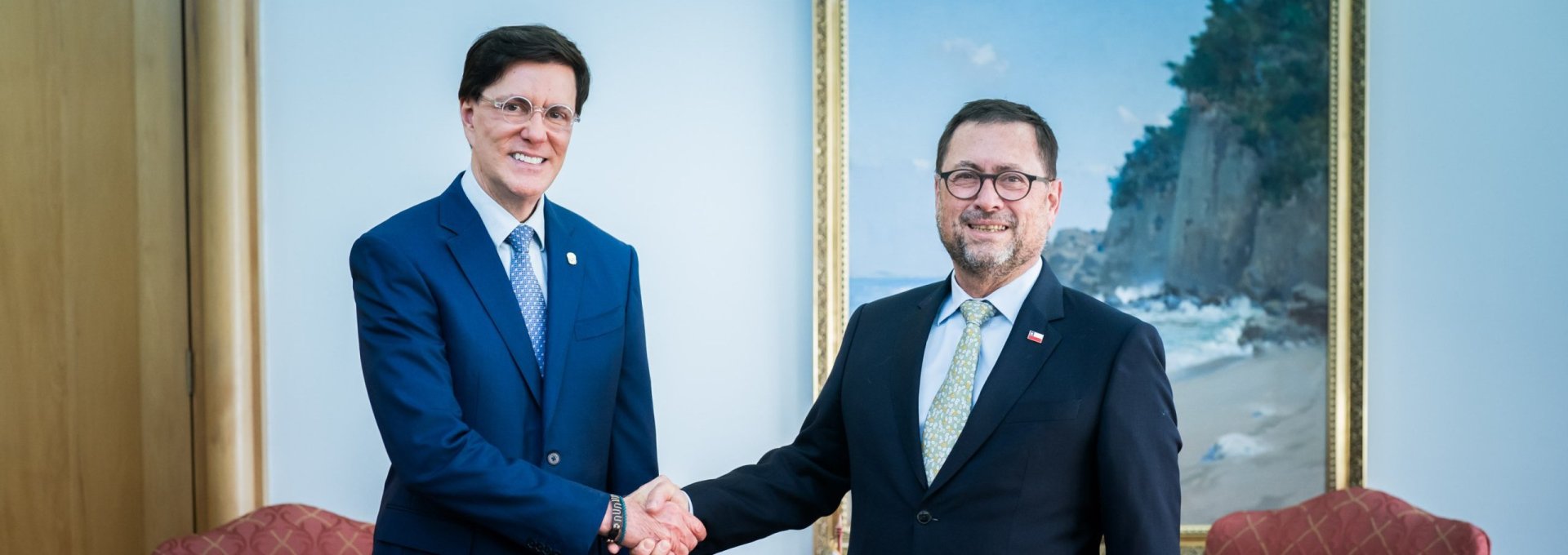 Ministro Pérez Mackenna se reúne con embajadores de Suecia, Panamá y Países Bajos