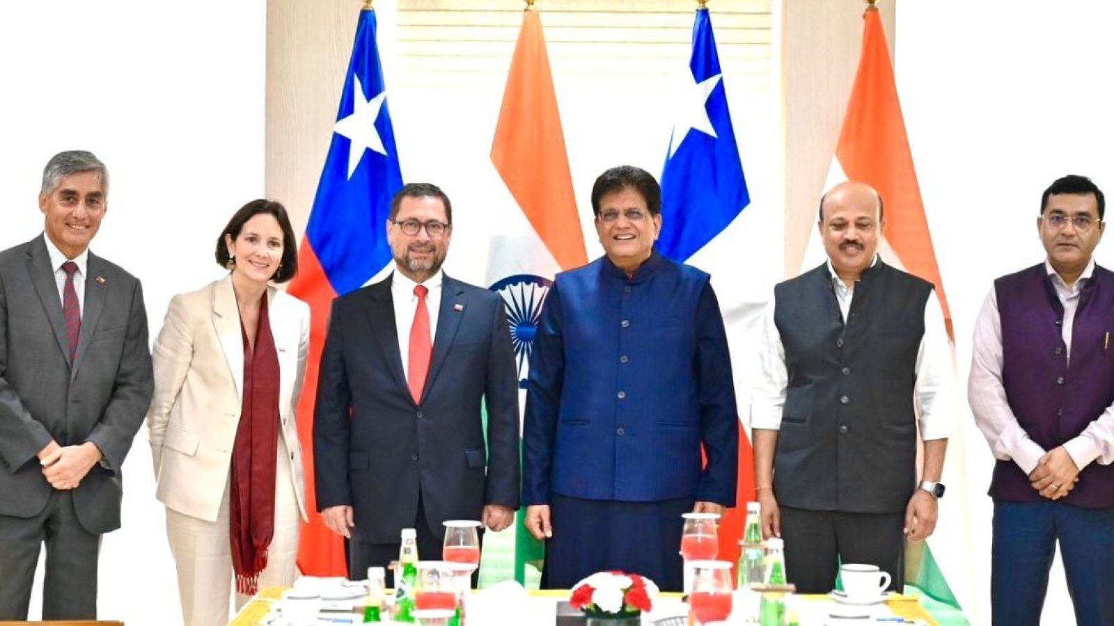 Canciller se reúne con el ministro de Comercio de India por Acuerdo de Asociación Económica que permita abrir nuevos mercados