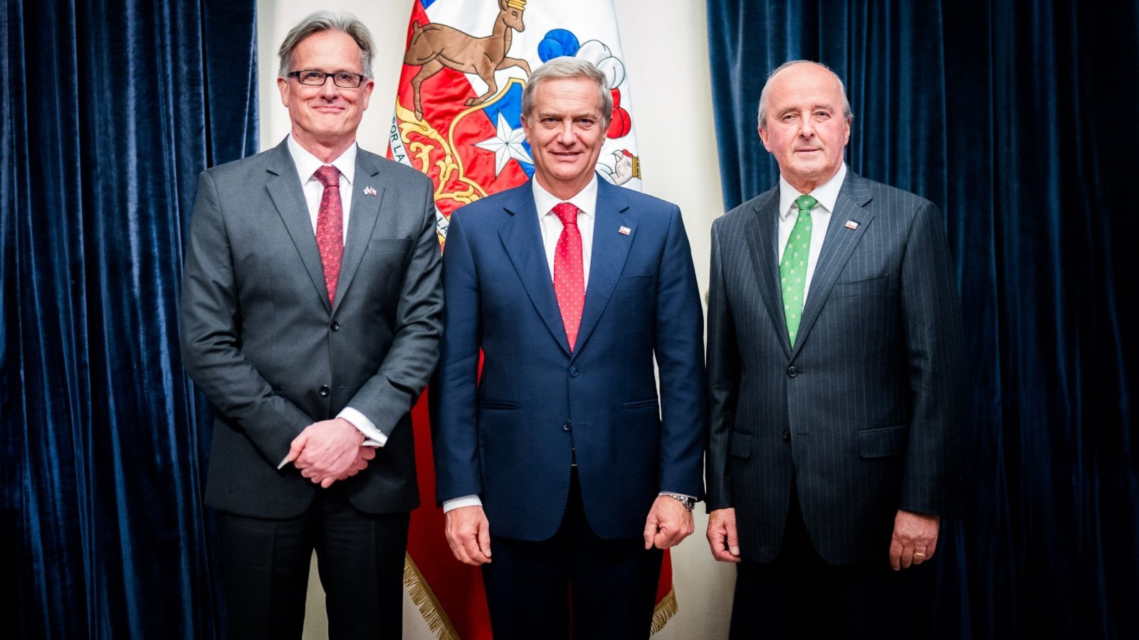 Subsecretario acompaña a Presidente Kast en recepción de cartas credenciales