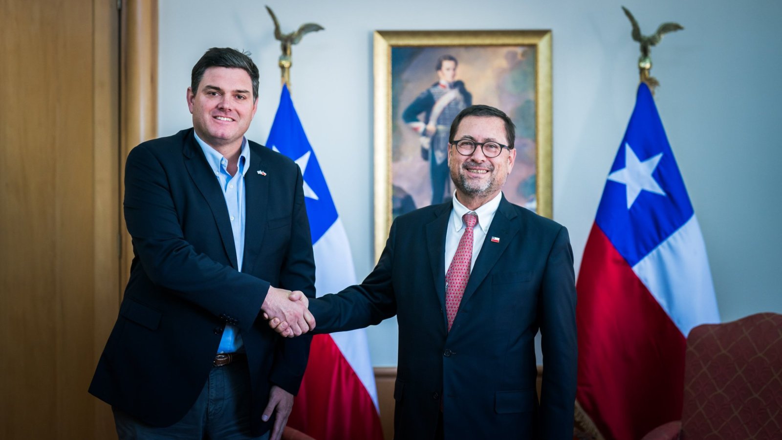 Canciller se reúne con la Asociación Chilena de Municipalidades y destaca rol de los gobiernos locales en la proyección internacional de Chile
