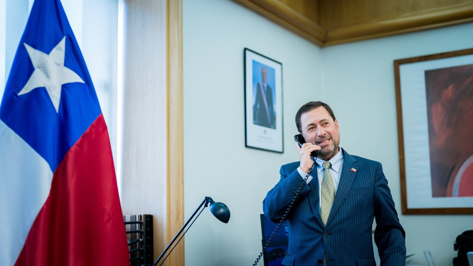 Ministro Pérez Mackenna sostiene llamada con canciller de Nueva Zelandia