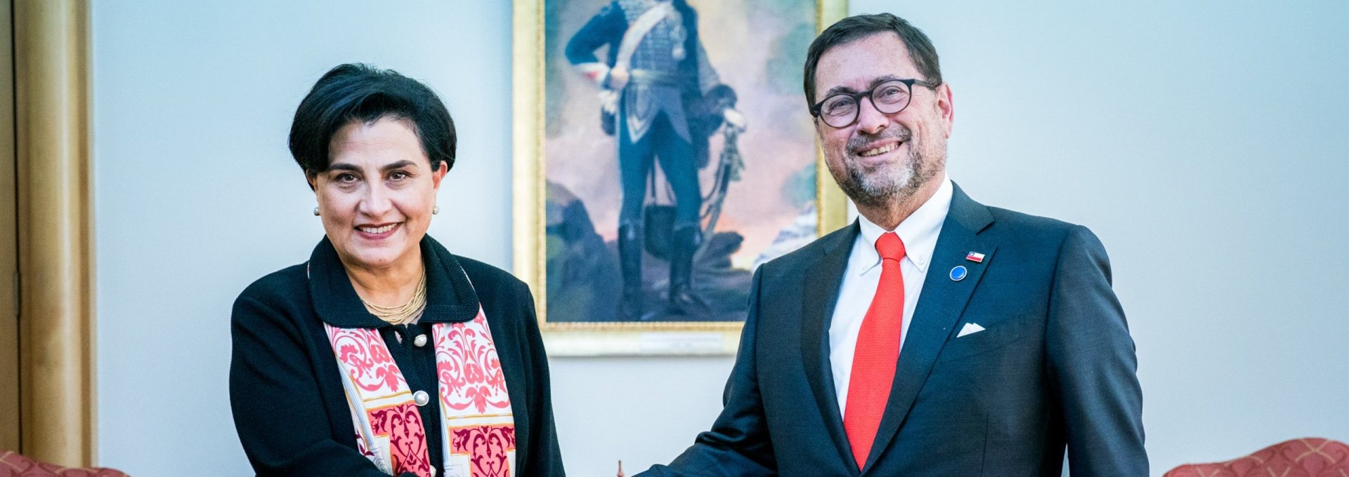 Ministro Pérez Mackenna sostiene reunión bilateral con canciller de Ecuador