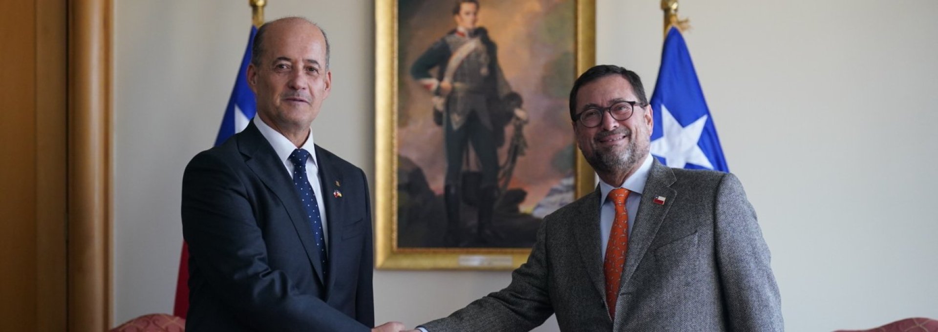 Cancillería recibe donación de un cuadro de José Miguel Carrera