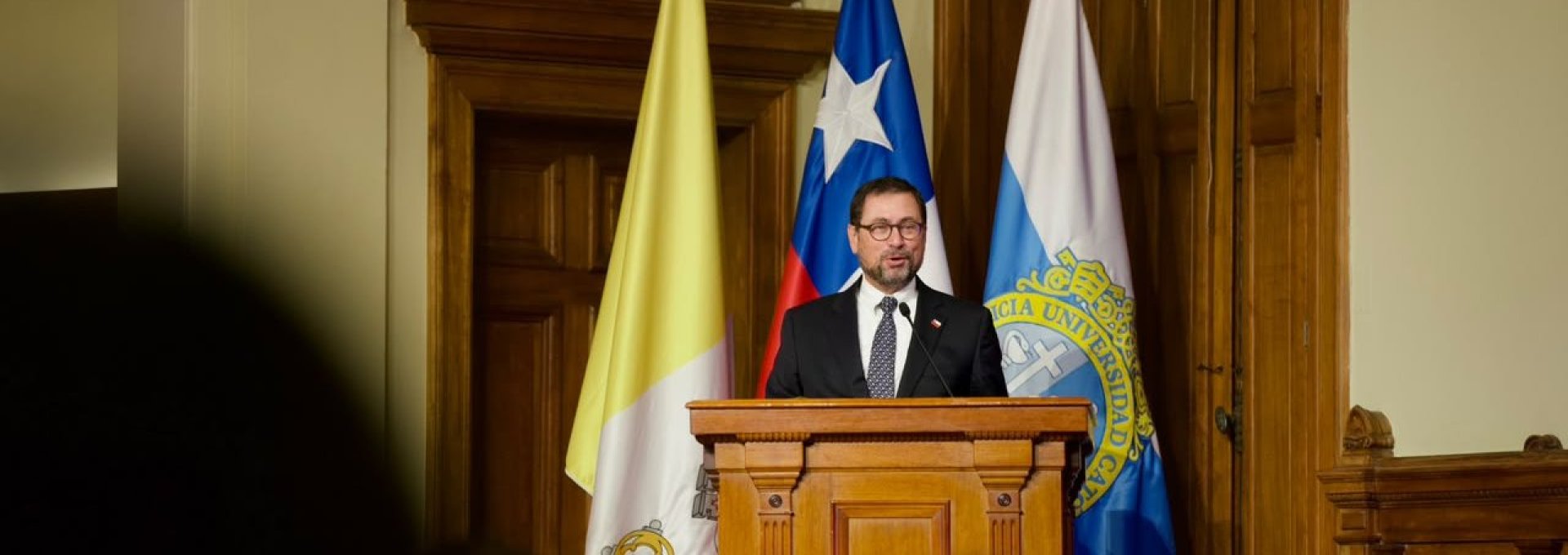 Ministro Pérez Mackenna expone principios de la política exterior y destaca estrategia para fortalecer la inserción de Chile en el mundo