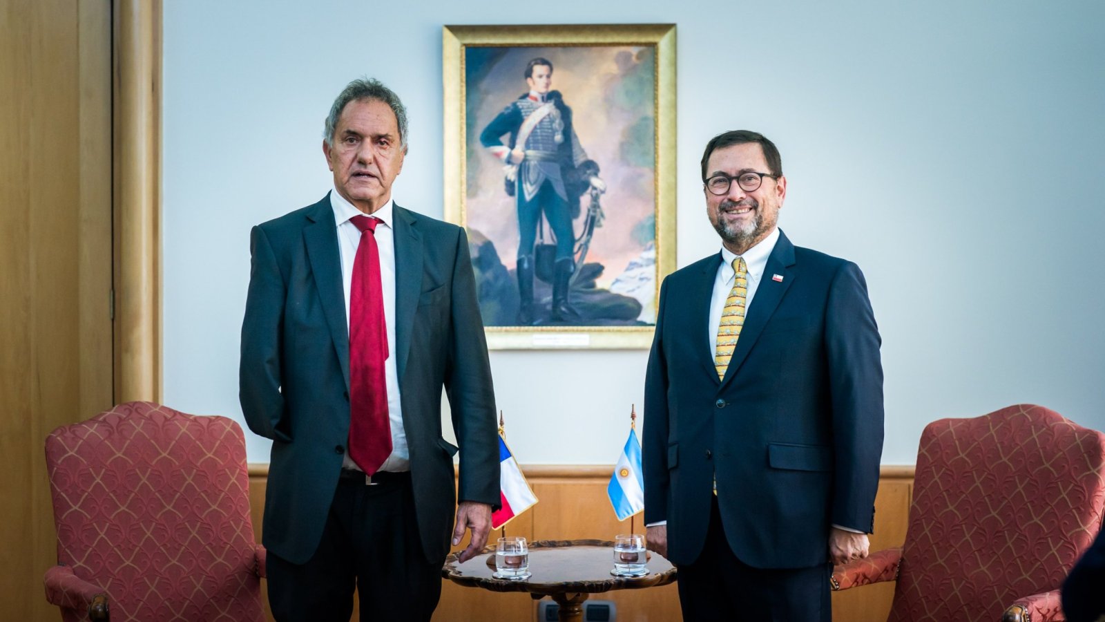Ministro Pérez Mackenna se reúne con el secretario de Turismo, Ambiente y Deportes de Argentina para fortalecer agenda binacional
