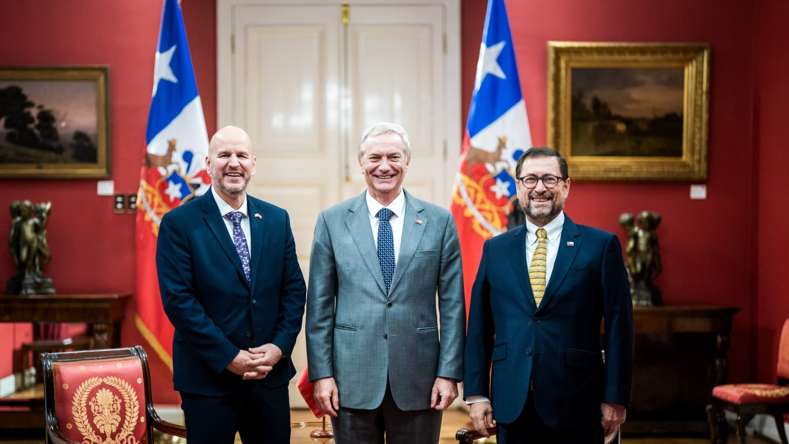 Canciller acompaña al Presidente Kast en reunión con embajador de Estados Unidos en Chile