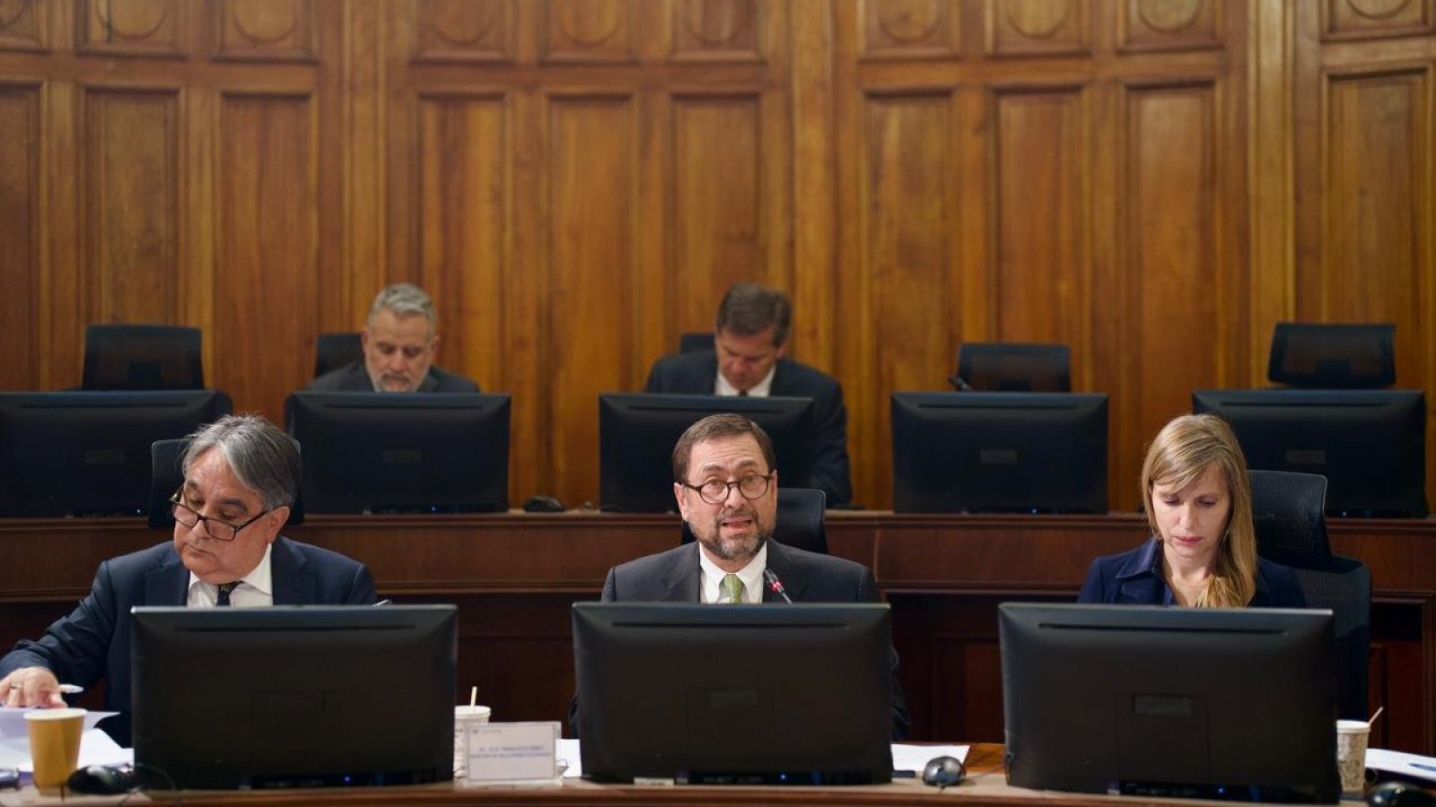 Canciller participa de Comisión de Minería del Senado y expone sobre situación de Chile en materia de minerales críticos