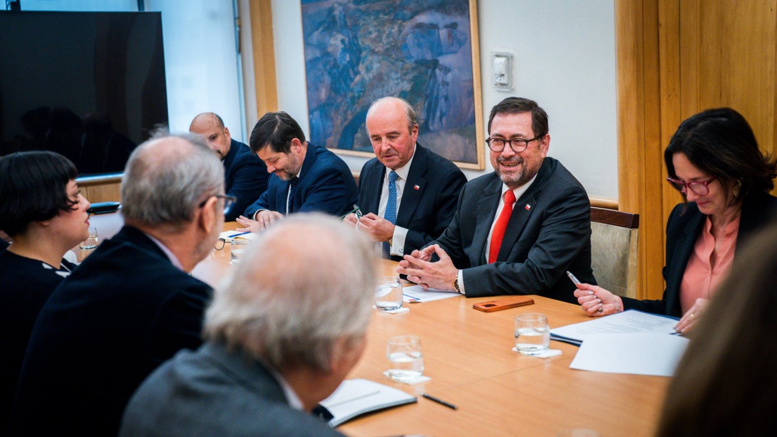 Ministro Pérez Mackenna se reúne con el Foro Permanente de Política Exterior