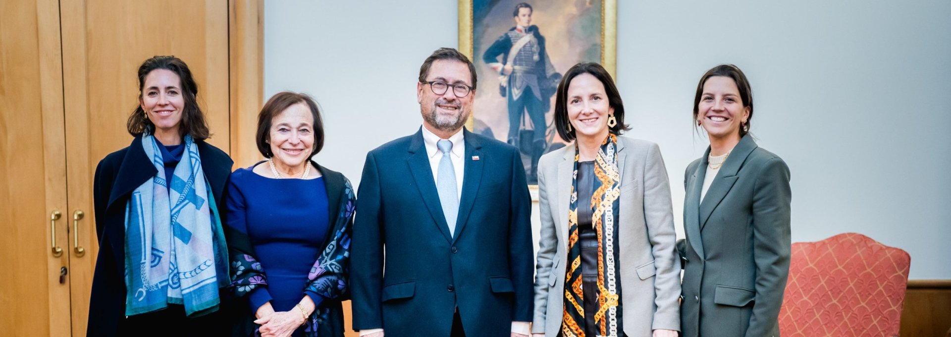 Ministro Pérez Mackenna se reúne con la presidenta del Council of the Americas y destaca dinámica relación con Estados Unidos
