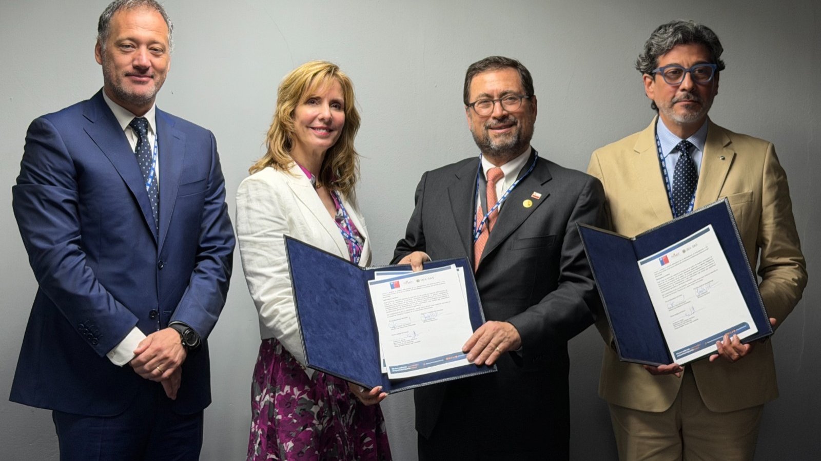 Canciller firma carta de intenciones para trabajar proyectos con The Trust for the Americas