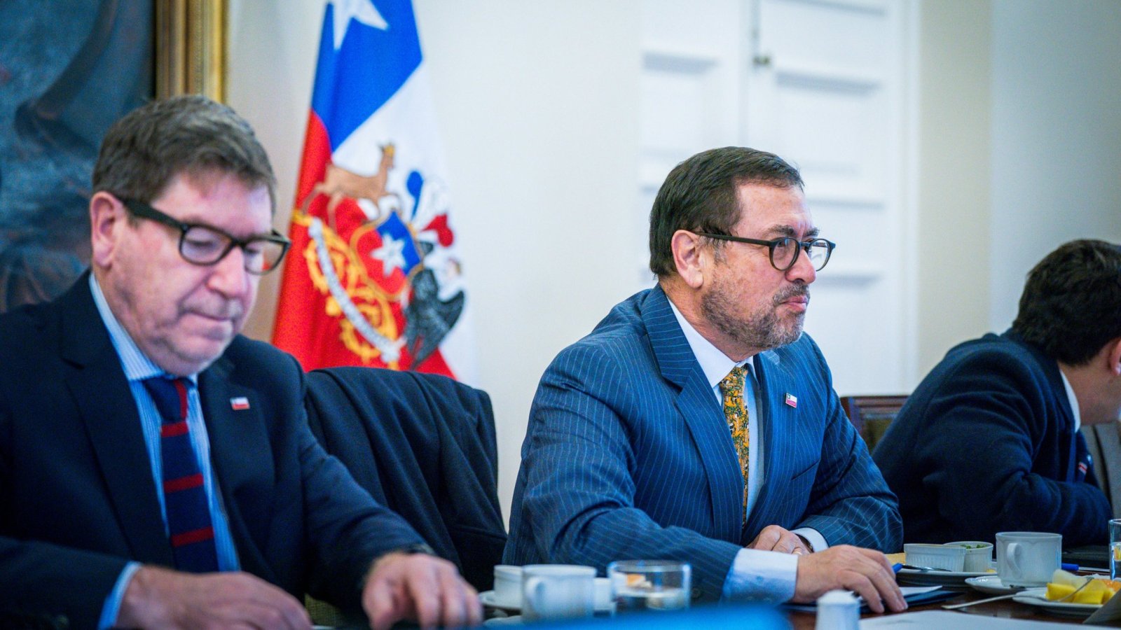 Canciller participa en comité económico para impulsar el trabajo y la inversión