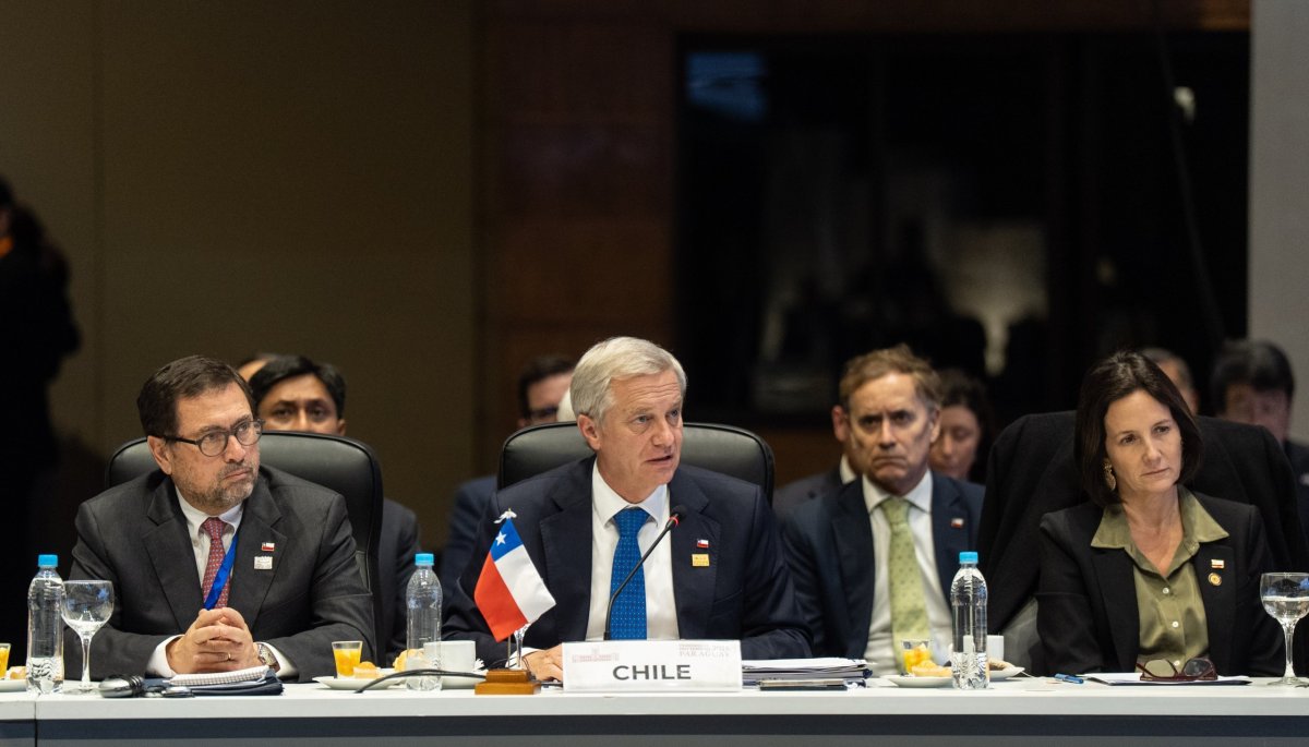 Canciller Pérez Mackenna acompaña al Presidente Kast en Cumbre del ...