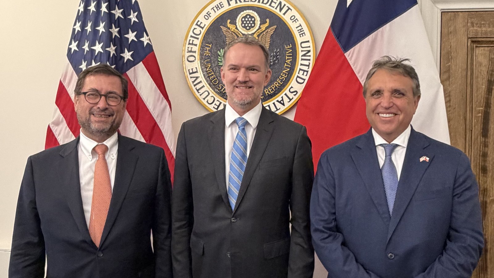 Ministro de Relaciones Exteriores sostiene reunión con representante de Comercio de EEUU