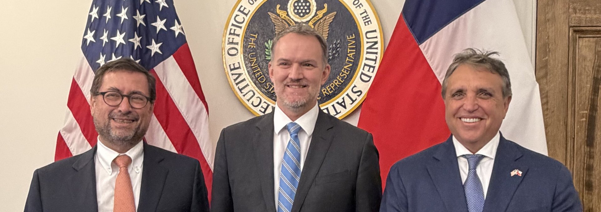 Ministro de Relaciones Exteriores sostiene reunión con representante de Comercio de EEUU