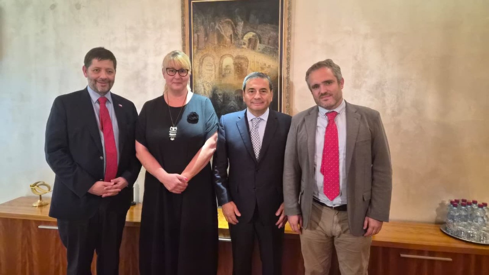 Secretario general de Política Exterior realiza visitas de trabajo a Serbia y Türkiye para fortalecer la agenda bilateral