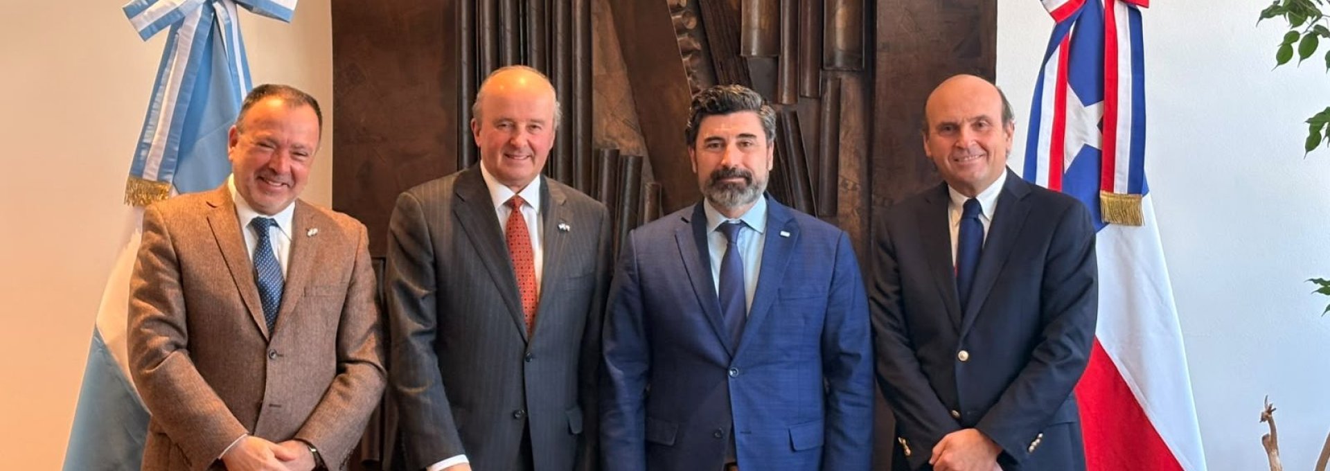 Chile y Argentina acuerdan reactivar mecanismos para fortalecer el comercio bilateral