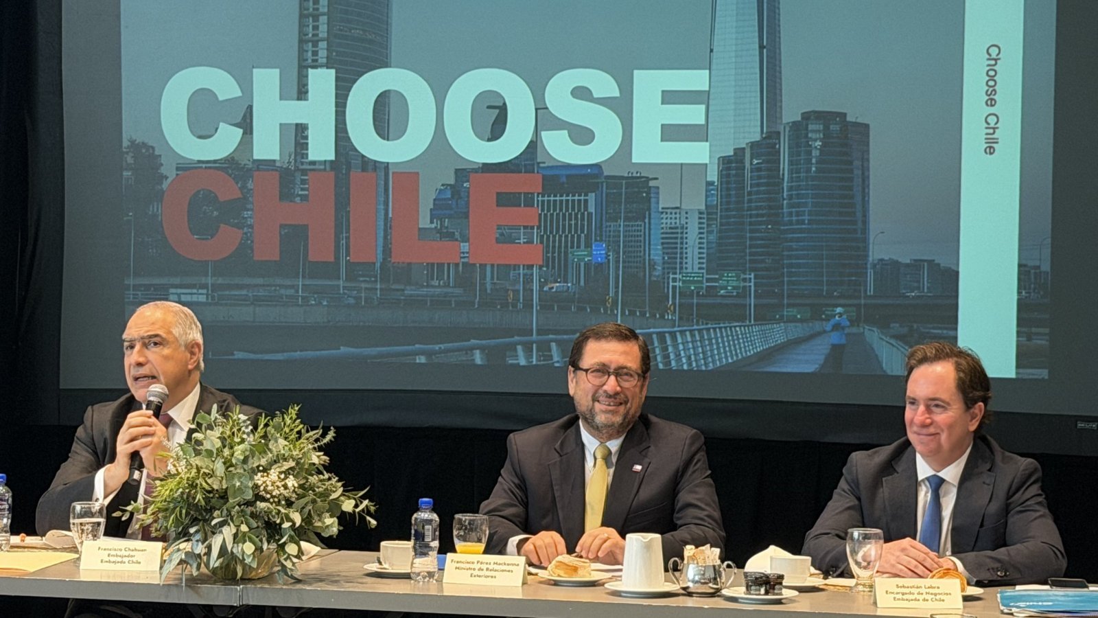 Canciller encabeza encuentro con empresarios mexicanos para promover inversión en Chile